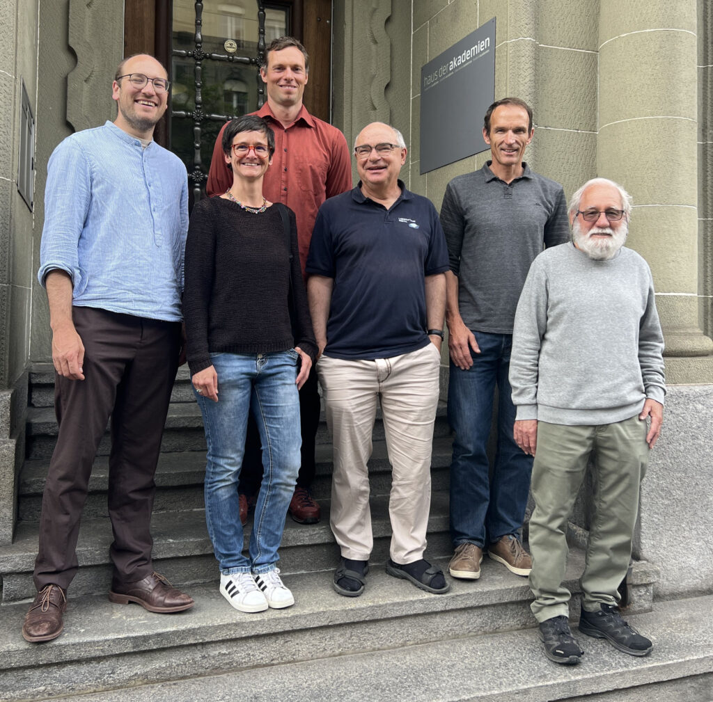 Une partie de l'équipe Relief Comité de l'associations Geoparks.ch